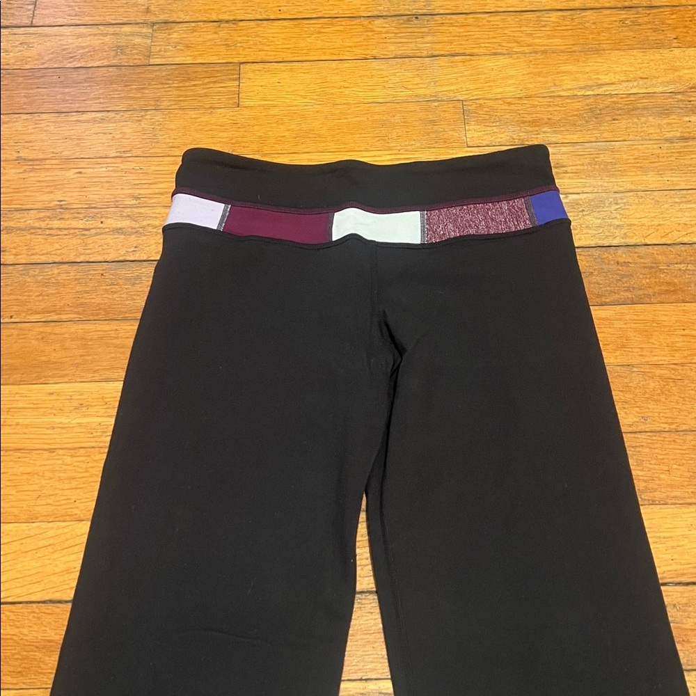 Lululemon The Groove Flare Pants in Black & Quilt, Women’s size 4 - Picture 3 of 14